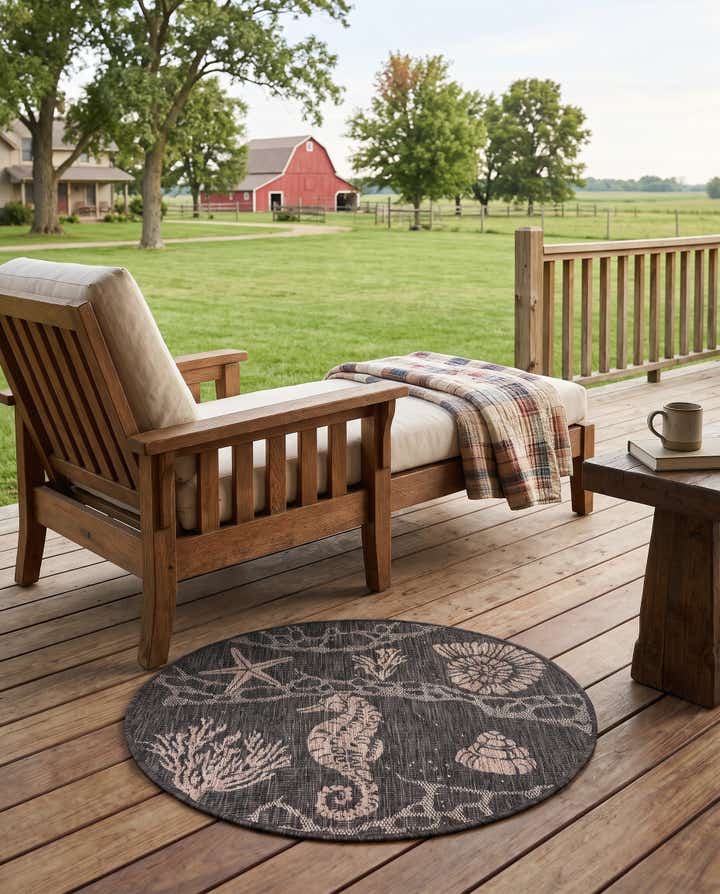 3' x 3' Easy-Clean Coastal Indoor / Outdoor Round Rug