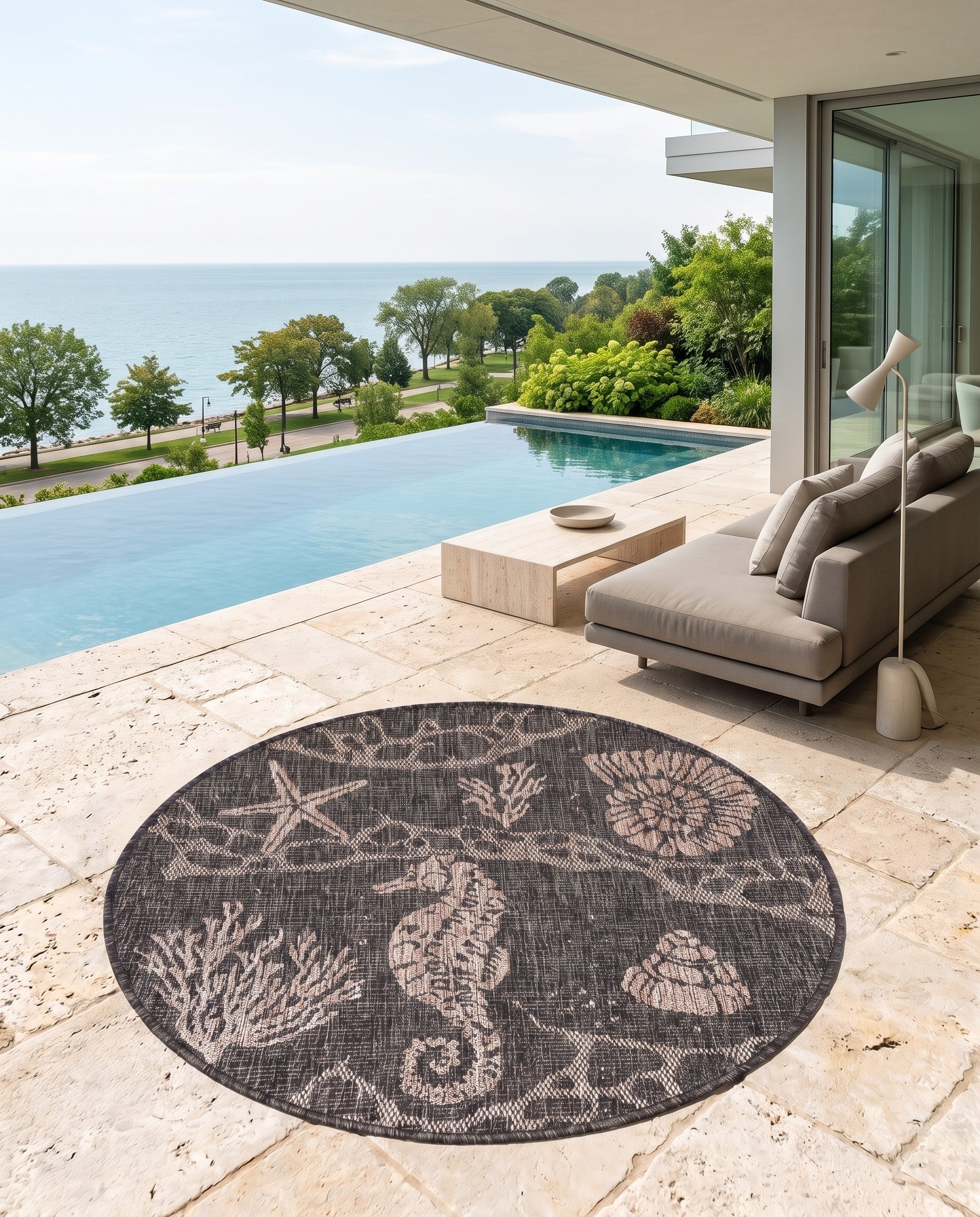3' x 3' Easy-Clean Coastal Indoor / Outdoor Round Rug
