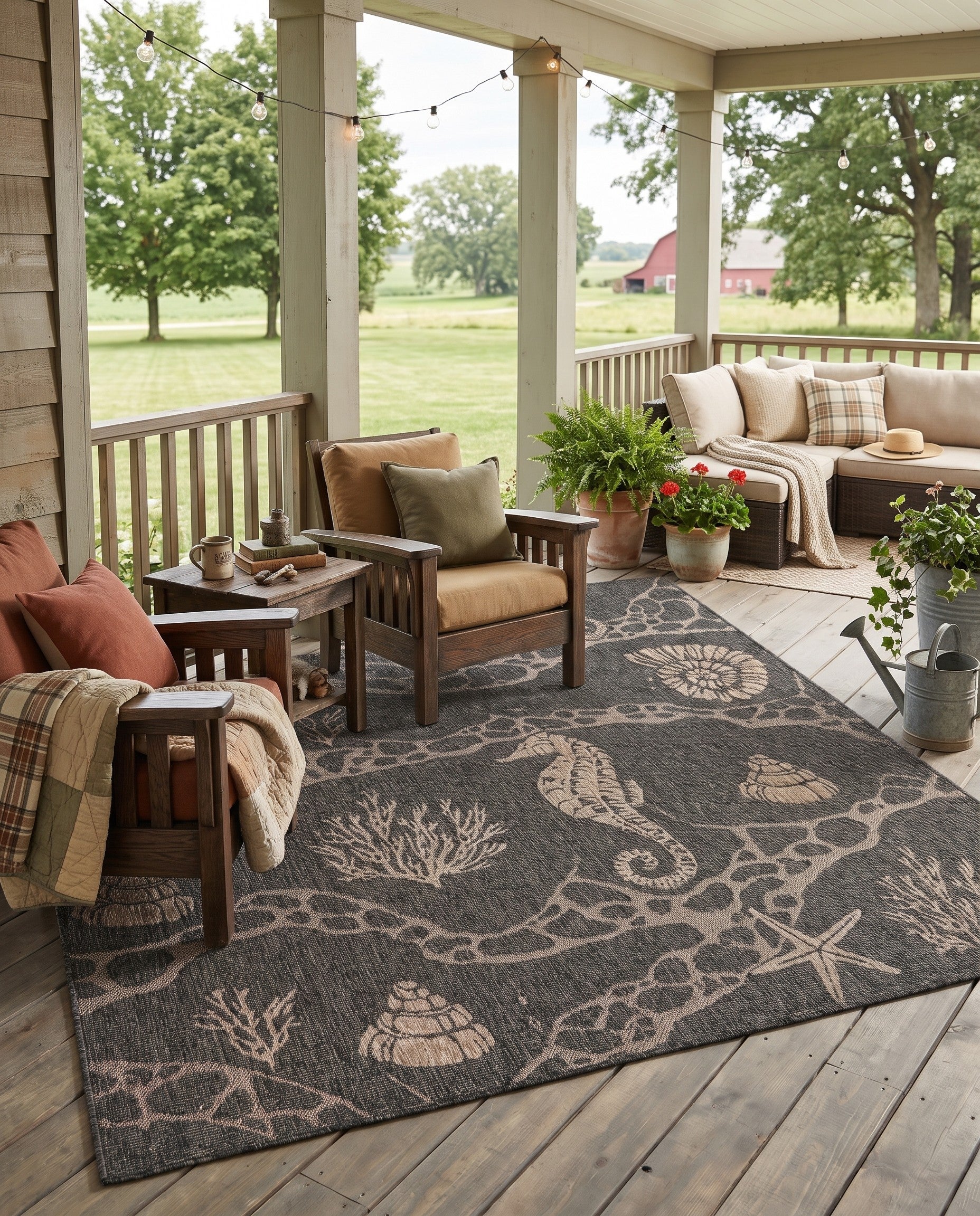 Black Easy-Clean Coastal Indoor / Outdoor Rug