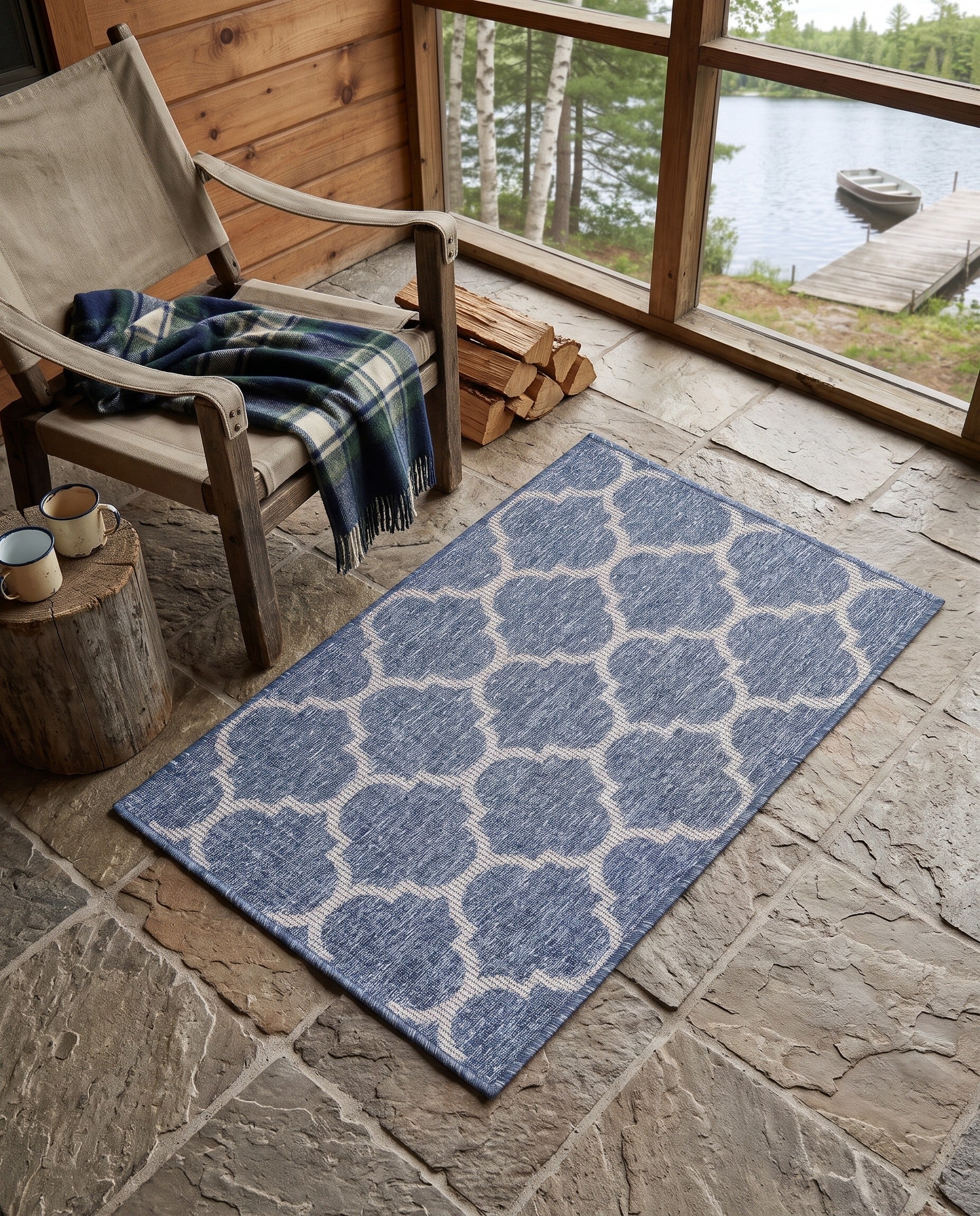 2' x 3' Easy-Clean Marina Lattice Indoor / Outdoor Rug