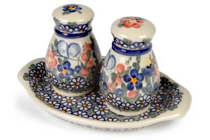 Detail image of Vena Garden Butterfly Salt & Pepper Shaker — Polish Pottery