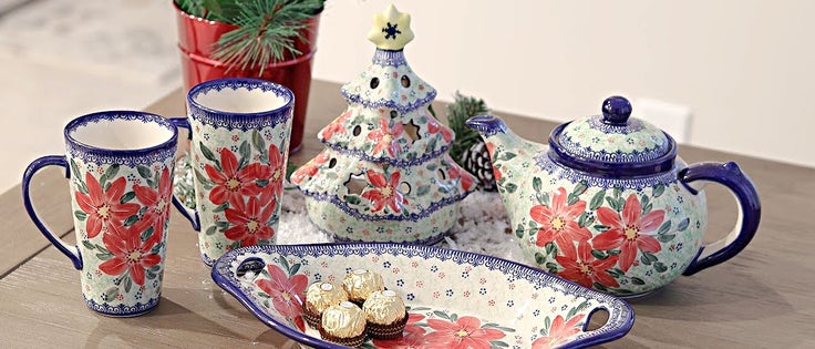Detail image of Vena Poinsettia Teapot — Polish Pottery