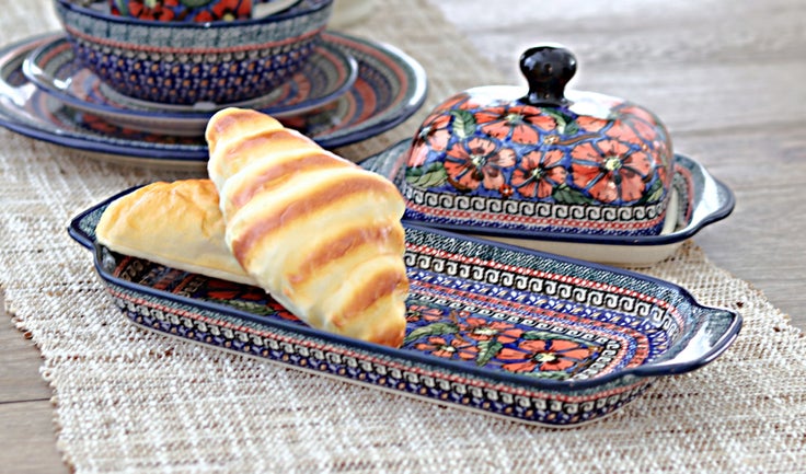 Detail image of Zaklady Jungle Flower Medium Serving Piece — Polish Pottery