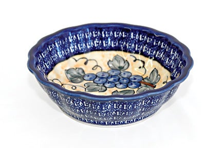 Detail image of Zaklady Grapes Medium Serving Piece — Polish Pottery