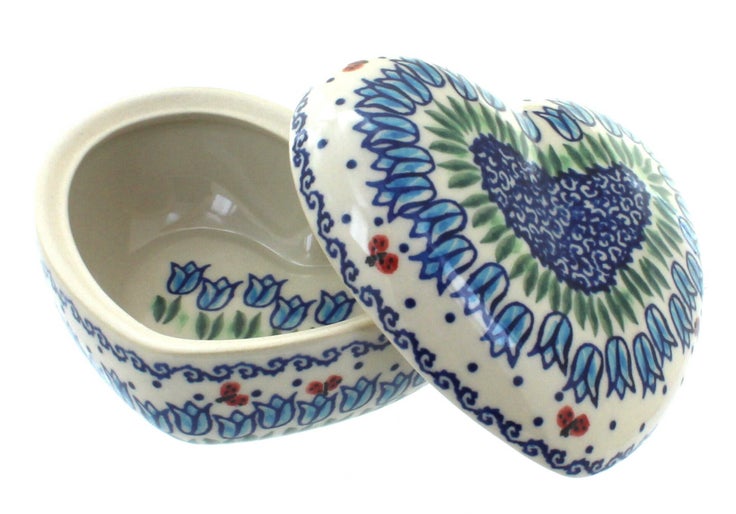 Detail image of Vena Garden Tulip Décor — Polish Pottery