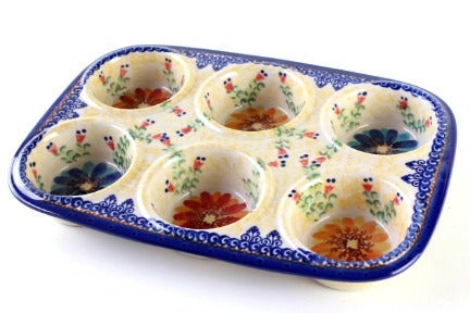 Detail image of Vena Autumn Burst Muffin Pan — Polish Pottery