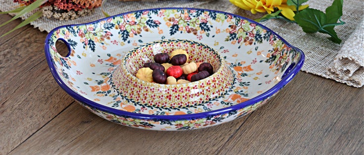 Detail image of Vena Dining Plates & Bowls — Polish Pottery