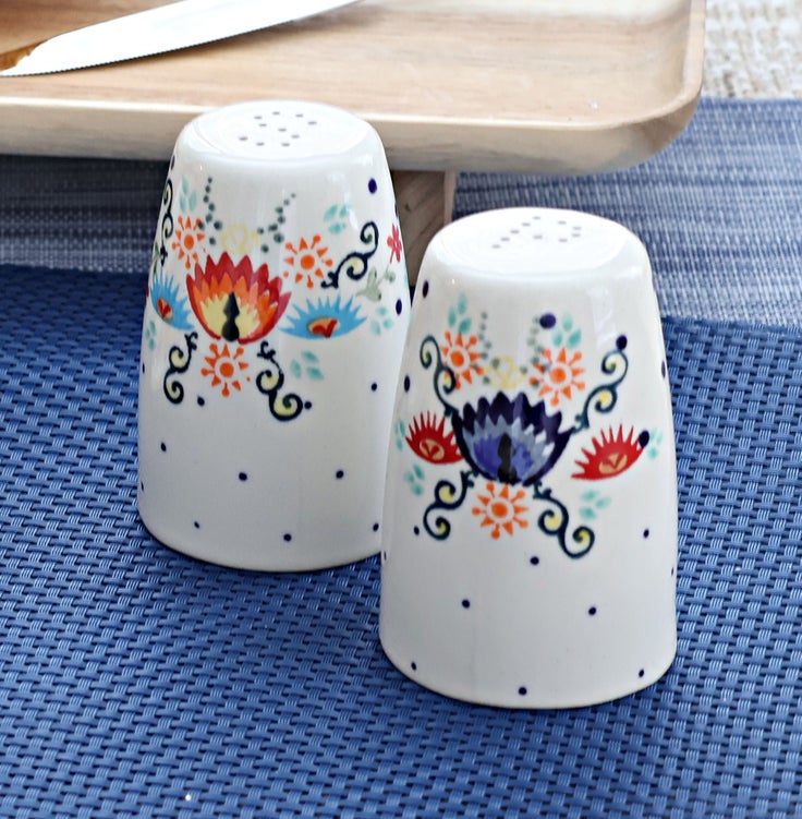 Detail image of Manufaktura Desert Flower Salt & Pepper Shaker — Polish Pottery