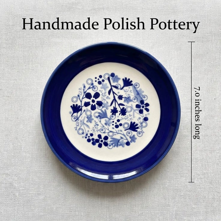 Detail image of Manufaktura Eloise Dining Plates & Bowls — Polish Pottery