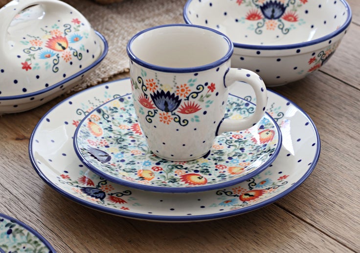 Detail image of Manufaktura Desert Oasis Dining Plates & Bowls — Polish Pottery