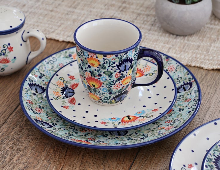 Detail image of Manufaktura Desert Oasis Dining Plates & Bowls — Polish Pottery
