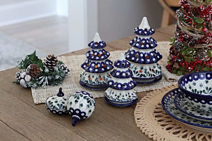 Detail image of Ceramika Artystyczna Alyce Large Christmas Ball — Polish Pottery