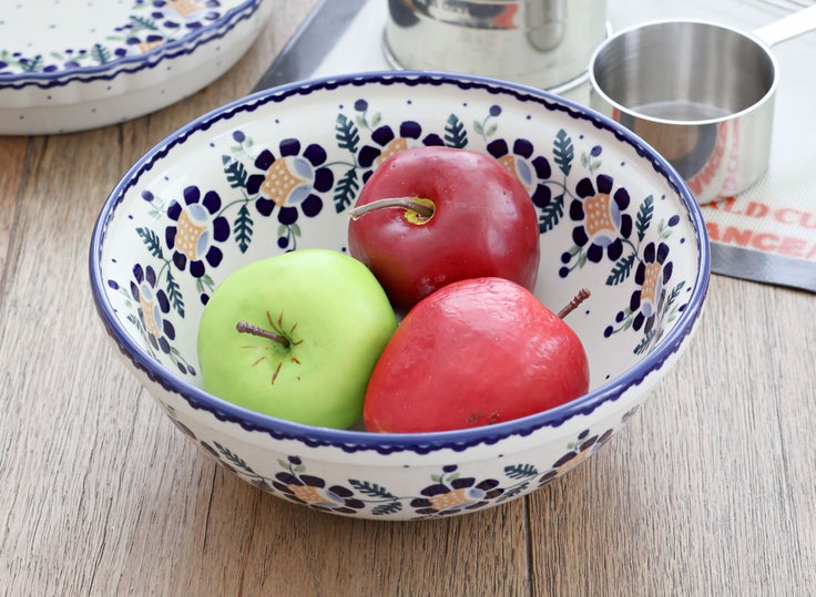 Detail image of Manufaktura Sunflower Large Serving Piece — Polish Pottery