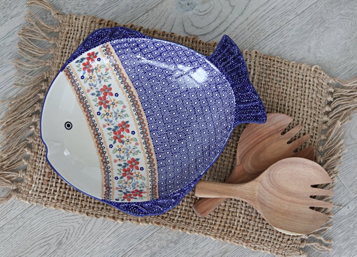 Detail image of Manufaktura Red Daisy Large Serving Piece — Polish Pottery