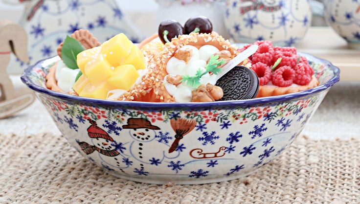 Detail image of Vena Snowflake Friends Large Serving Piece — Polish Pottery