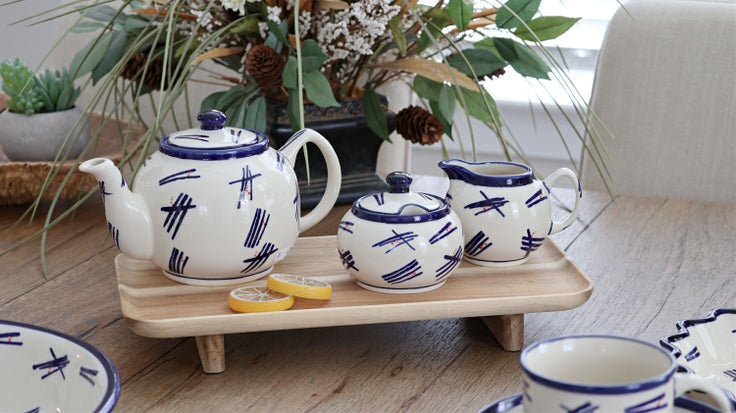 Detail image of Zaklady Zoe Teapot — Polish Pottery
