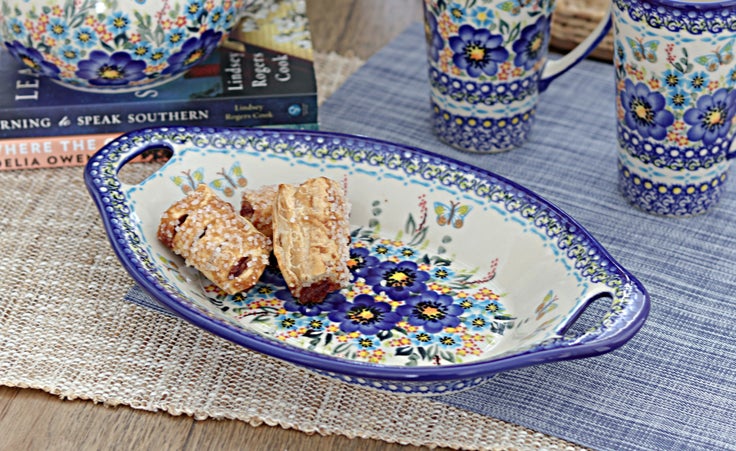 Detail image of Vena Garden of Blue Medium Serving Piece — Polish Pottery