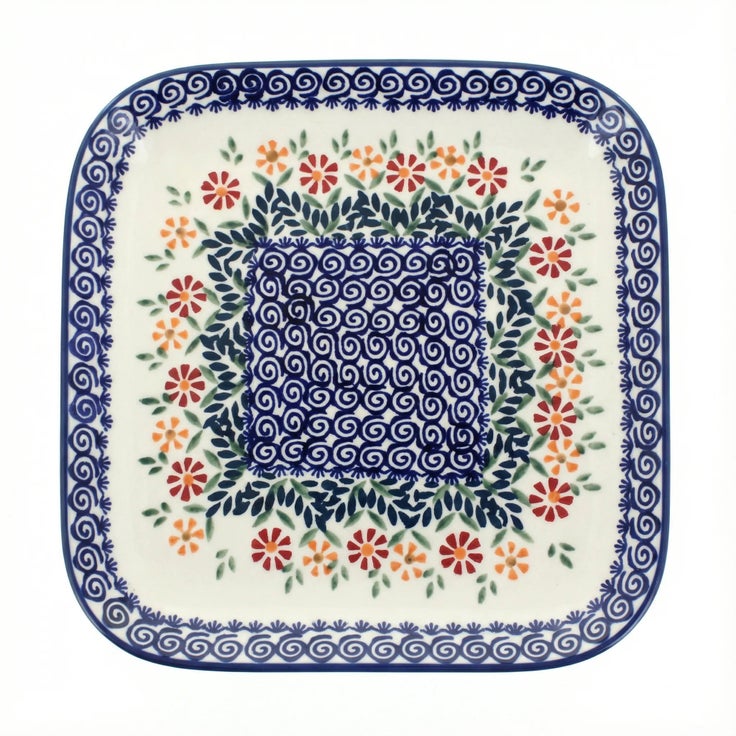 Detail image of Manufaktura Garden Bouquet Dining Plates & Bowls — Polish Pottery