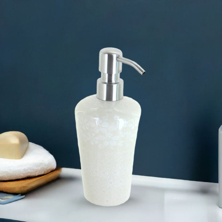 Manufaktura White Lace Bathroom Accessories — Polish Pottery