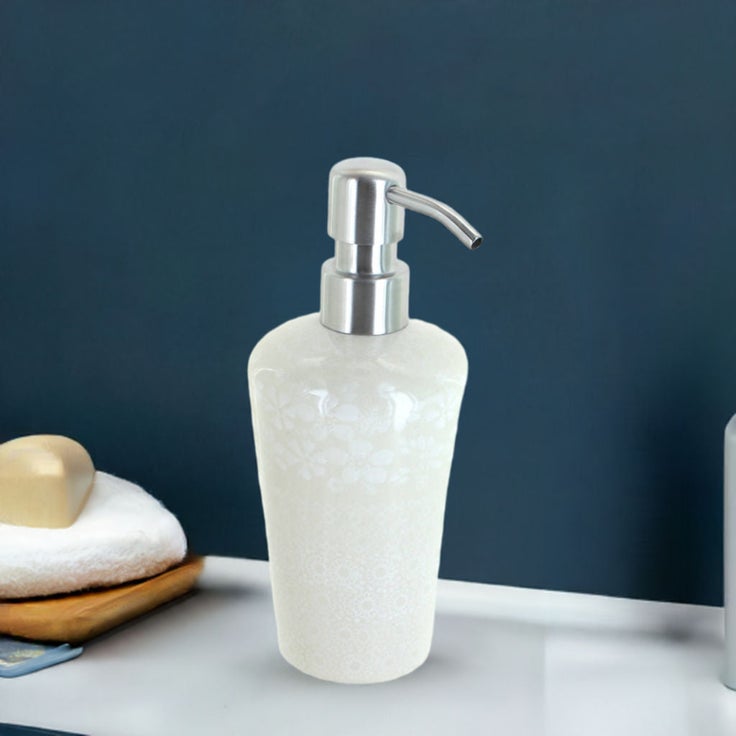Detail image of Manufaktura White Lace Bathroom Accessories — Polish Pottery