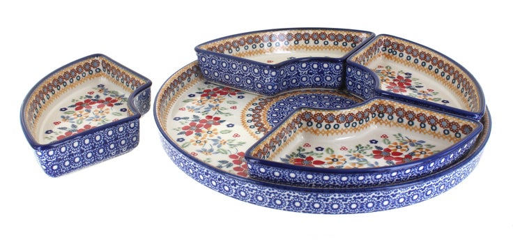 Detail image of Manufaktura Red Daisy Large Serving Piece — Polish Pottery