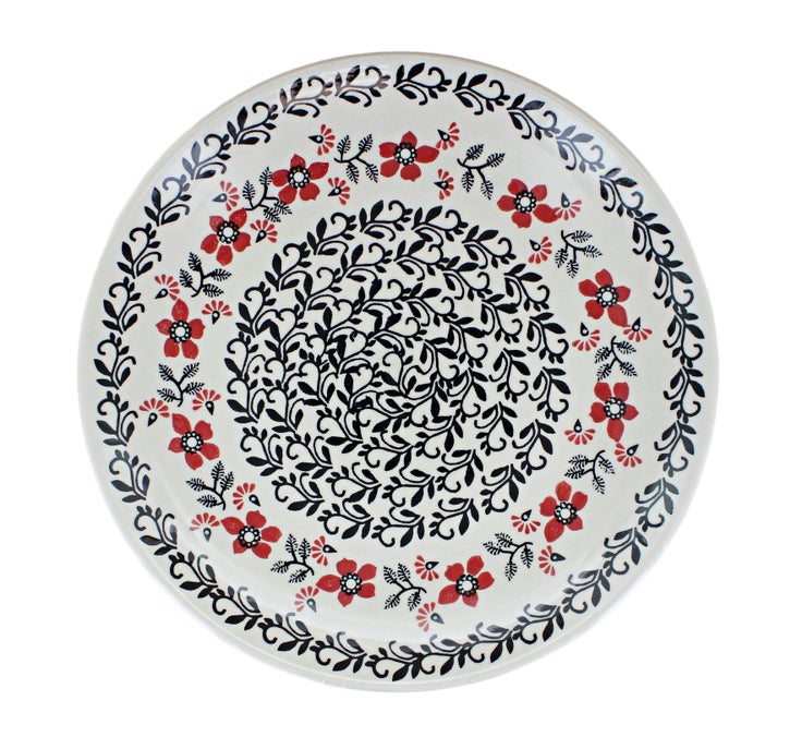 Detail image of Manufaktura Scarlett Ivy Dining Plates & Bowls — Polish Pottery