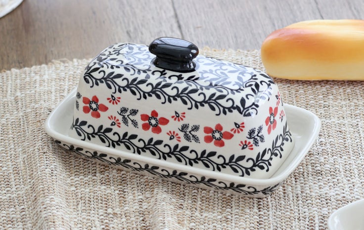 Detail image of Manufaktura Scarlett Ivy Butter Dish — Polish Pottery