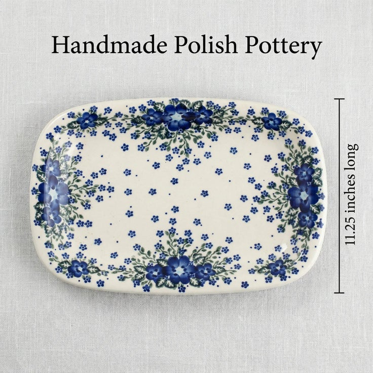 Detail image of Vena Melanie Medium Serving Piece — Polish Pottery
