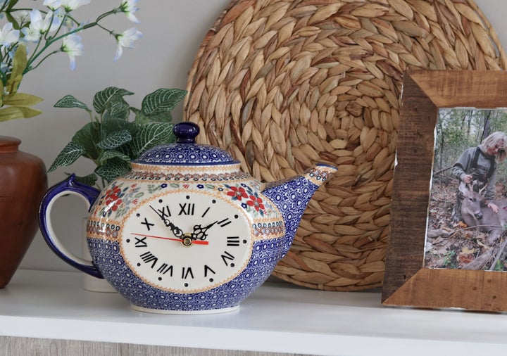 Manufaktura Red Daisy Décor — Polish Pottery