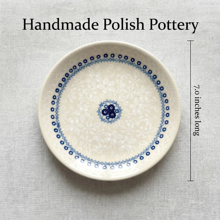 Detail image of Manufaktura Victoria Dining Plates & Bowls — Polish Pottery