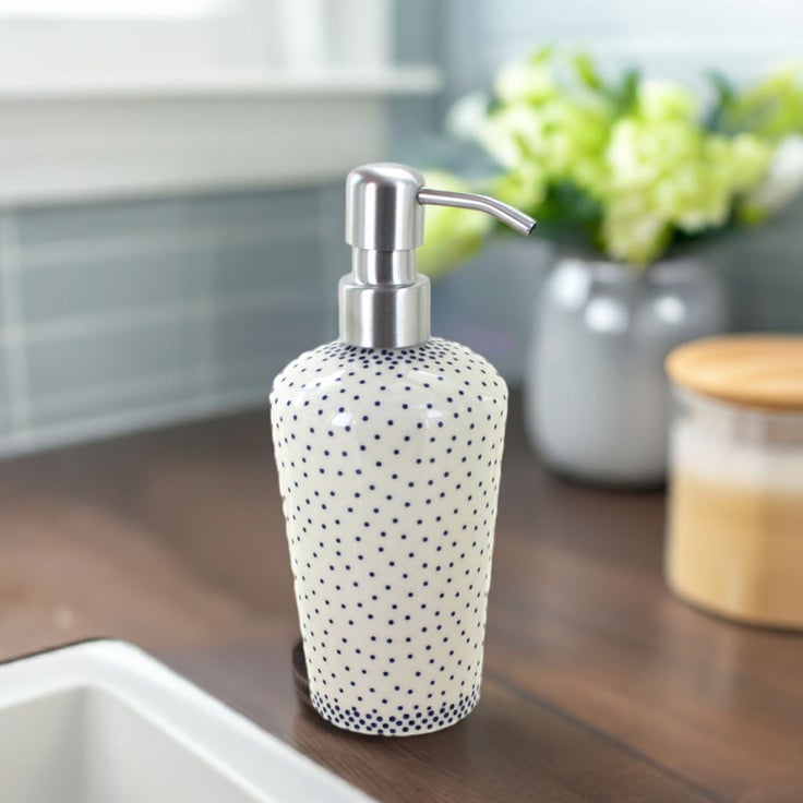 Detail image of Manufaktura Small Dots Bathroom Accessories — Polish Pottery