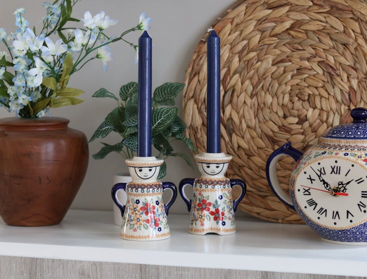Detail image of Manufaktura Red Daisy Décor — Polish Pottery