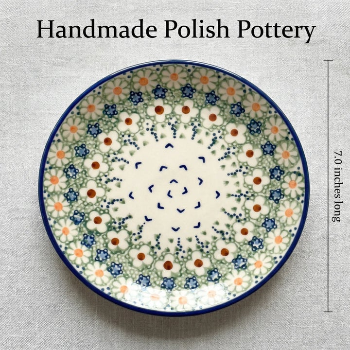 Manufaktura Green Daisy Dining Plates & Bowls — Polish Pottery