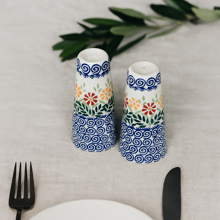 Detail image of Manufaktura Garden Bouquet Salt & Pepper Shaker — Polish Pottery