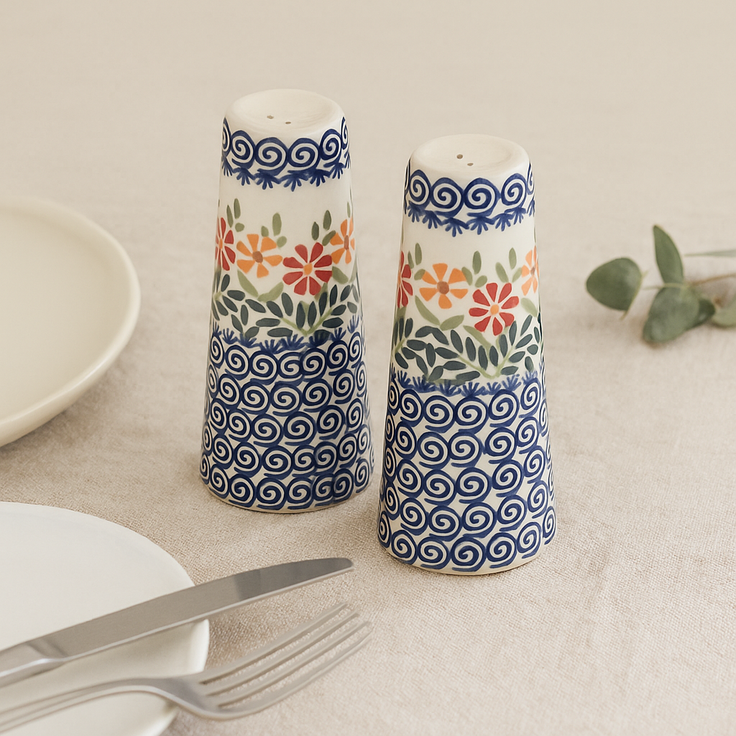 Detail image of Manufaktura Garden Bouquet Salt & Pepper Shaker — Polish Pottery