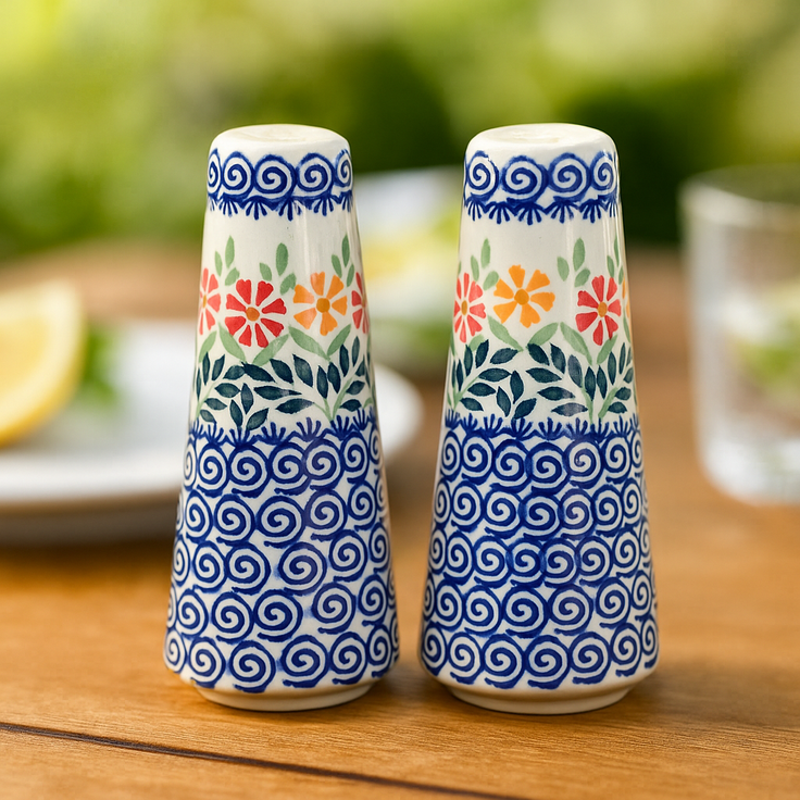 Detail image of Manufaktura Garden Bouquet Salt & Pepper Shaker — Polish Pottery