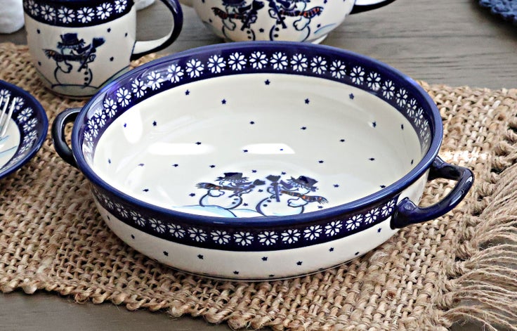 Detail image of Zaklady Frosty Friend Medium Bakeware — Polish Pottery