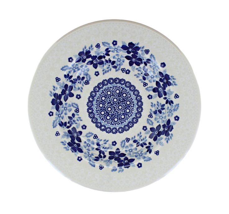 Detail image of Manufaktura Elizabeth Dining Plates & Bowls — Polish Pottery