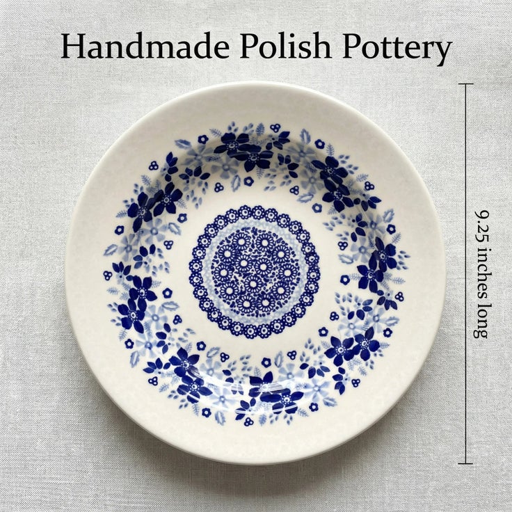 Detail image of Manufaktura Elizabeth Dining Plates & Bowls — Polish Pottery