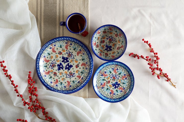 Vena Christmas Bounty Dining Plates & Bowls — Polish Pottery