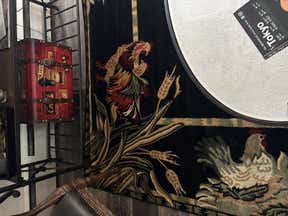 Customer photo for review titled "Rooster rug"