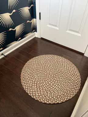Customer photo for review titled "Round jute"