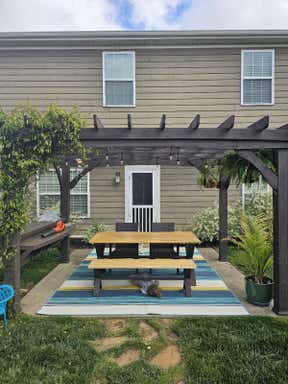 Customer photo for review titled "Gorgeous color and quality"