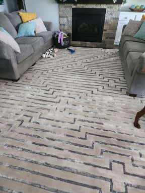Customer photo for review titled "Wish this rug came in more sizes in the round shap"