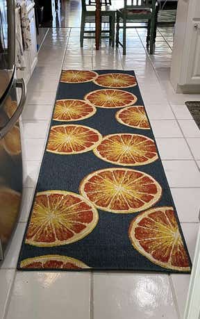 Customer photo for review titled "Stunning Runner!"