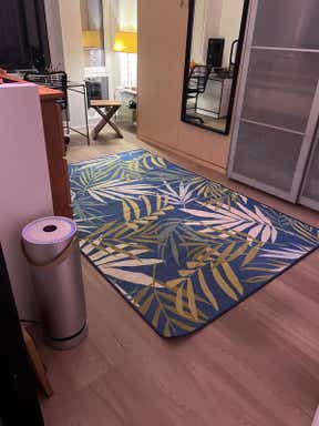 Customer photo for review titled "Pop of Color"