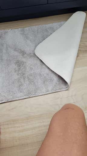 Customer photo for review titled "Looks good on pic but it is very thin and flimsy."