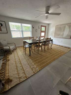 Customer photo for review titled "Stylish and great material"