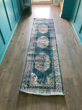 Customer photo for review titled "Wrong rug sent-"