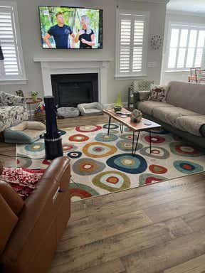 Customer photo for review titled "Eye-Catching Colors"